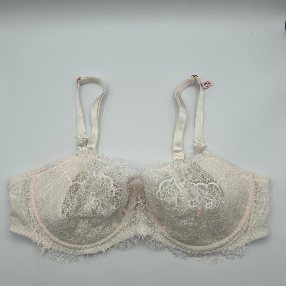 Victoria's Secret Dream Angels push up without padding white lace bra Size 38DDD